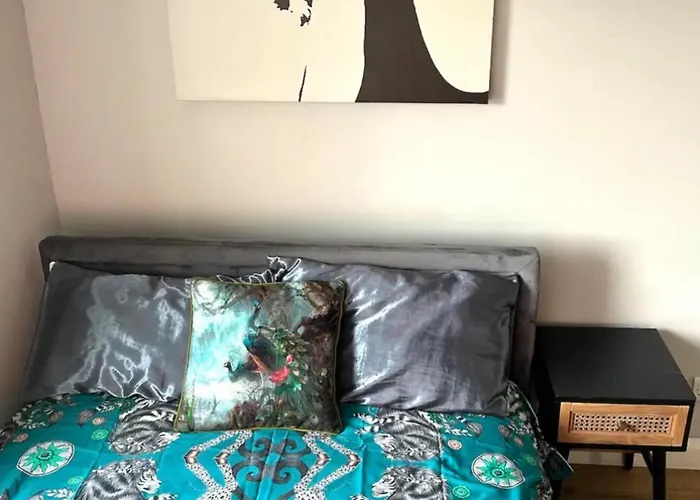 Stylish Notting Hill Apartment